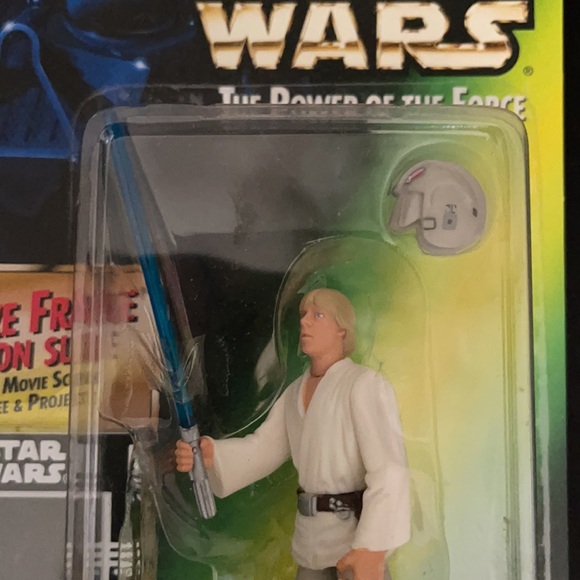 NWOT COLLECTIBLE STAR WARS LUKE SKYWALKER HELMET&SABER - Picture 4 of 6